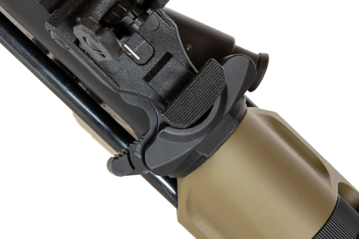 Specna Arms RRA &amp; SI SA-E17 EDGE™ PDW HAL2 ™ Half-Tan airsoft rifle