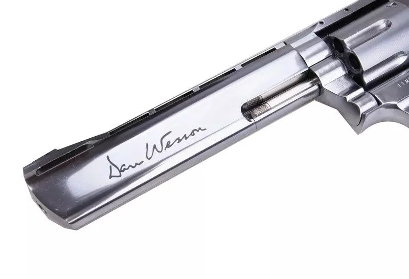 Dan Wesson 6 revolver replica"