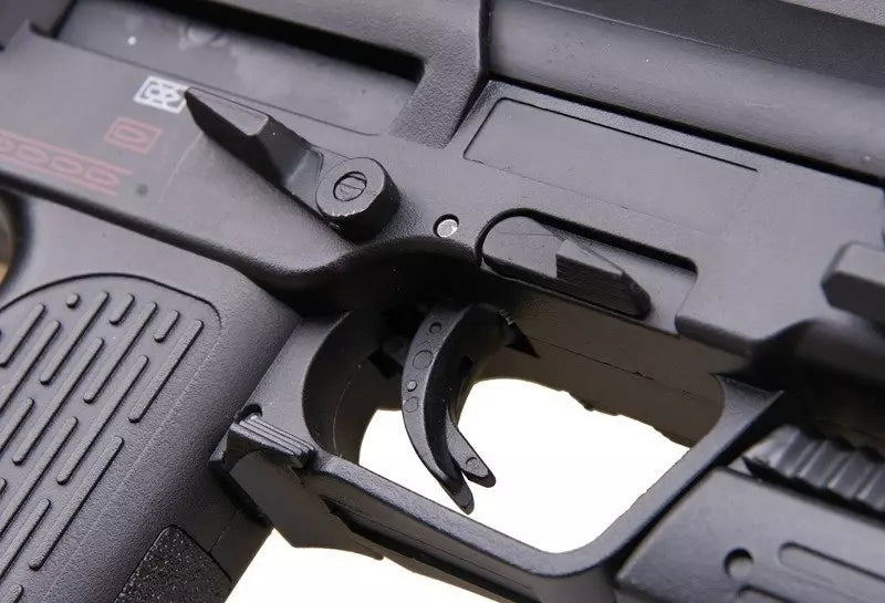 R4 submachine gun replica