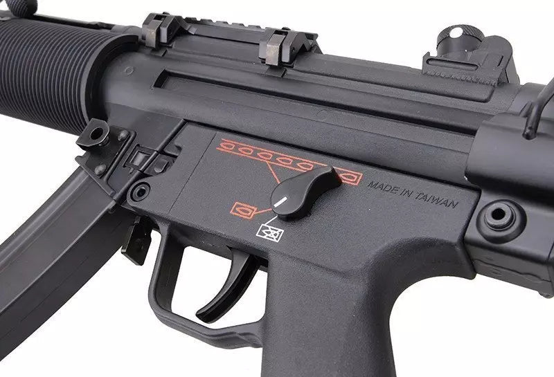 TGM Q6 sub-machinegun replica