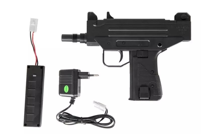 IWI Uzi submachine gun replica