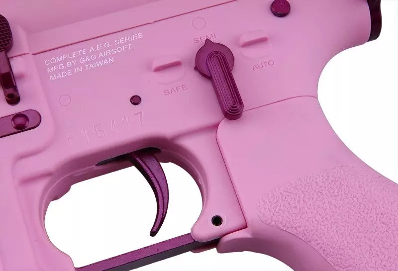 “Femme Fatale” RIS 15 carbine replica