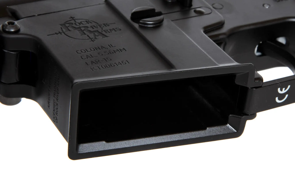 Specna Arms SA-E11 EDGE™ Light Ops Stock airsoft Carbine (OUTLET)