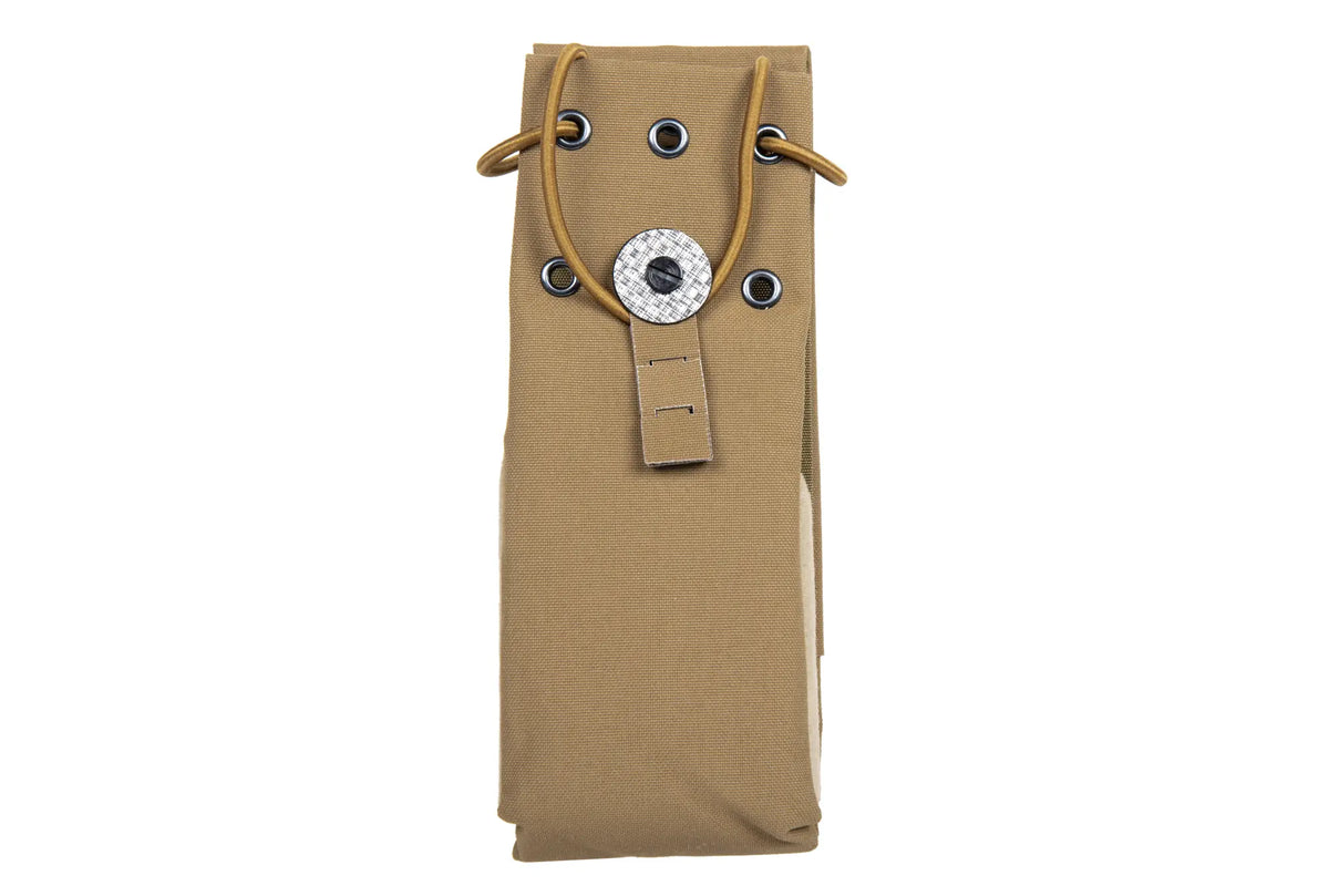 Opening pocket for radio or navigator Coyote Brown