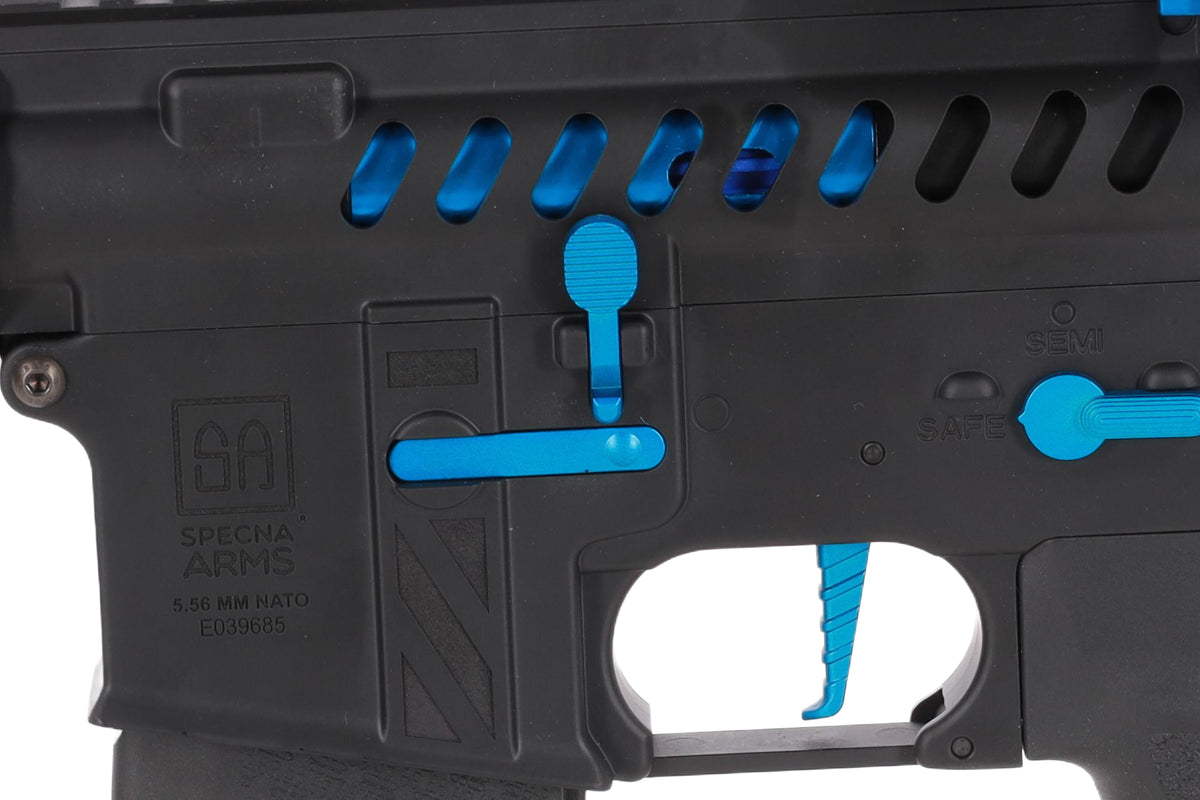 Specna Arms SA-E40 EDGE™ HAL 2 ETU Light Ops Stock Gen. 2 Blue airsoft Carbine