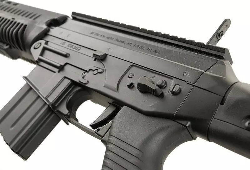 SIG 556 DMR assault rifle replica