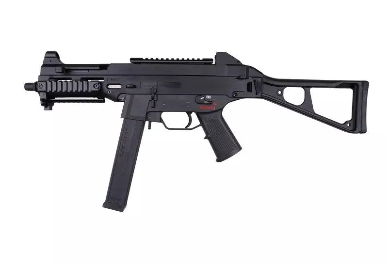 The UMG submachine gun replica