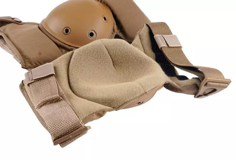 AltaCONTOUR™ Knee Protection Pads - coyote