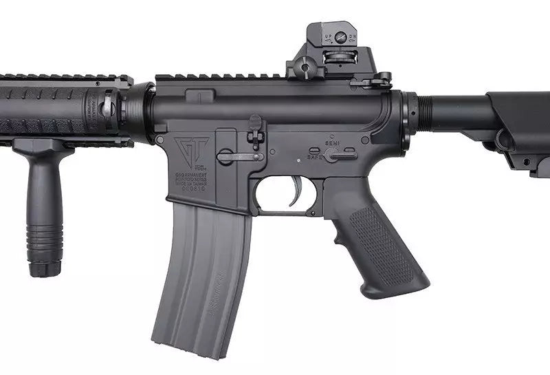 TR16 R4 Commando assault rifle replica