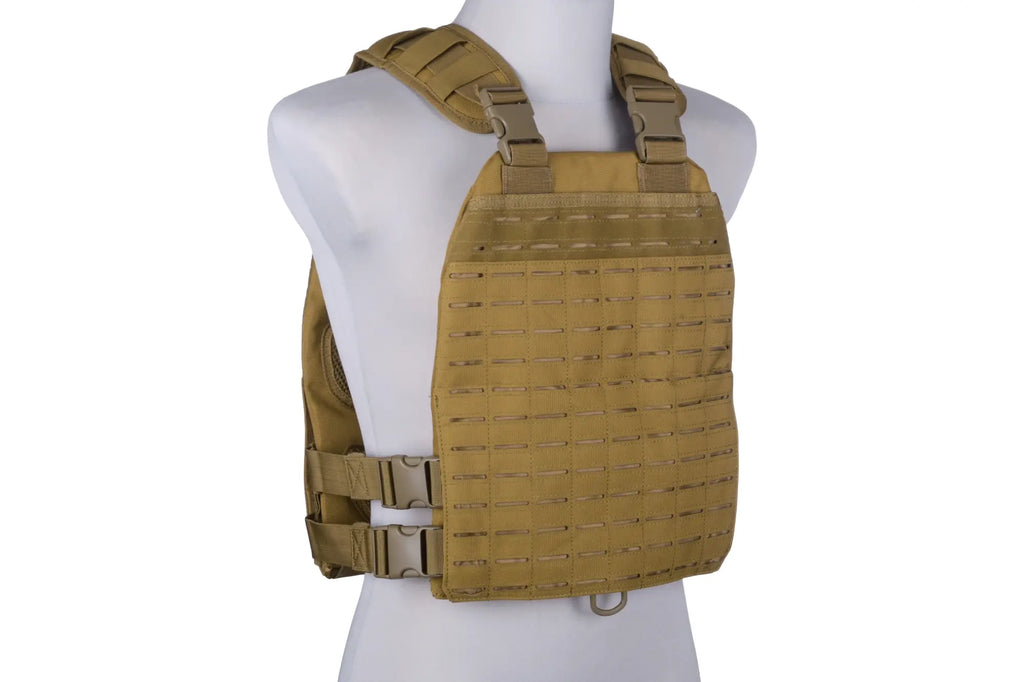 Laser-cut plate carrier type tactical vest - tan
