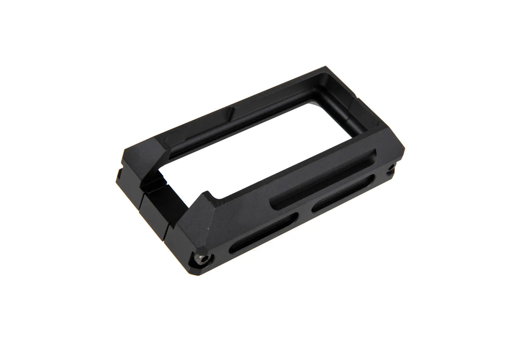 Aluminum Magwell for M4 Type Replicas