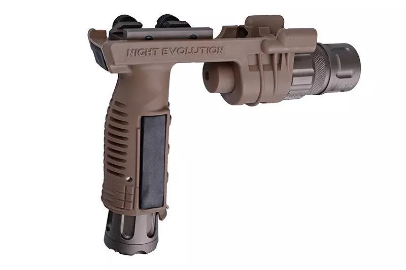 M900V tactical flashlight - dark earth