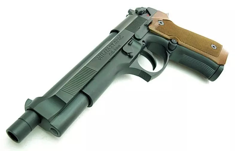 Gas replica of the M-92 pistol