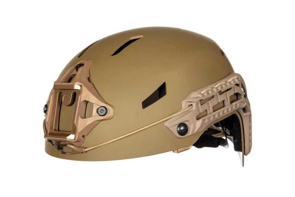 Caiman Bump Helmet replica (L/XL) - Dark Earth