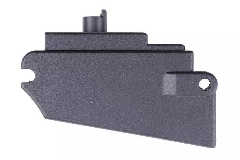 G36 type magazine well