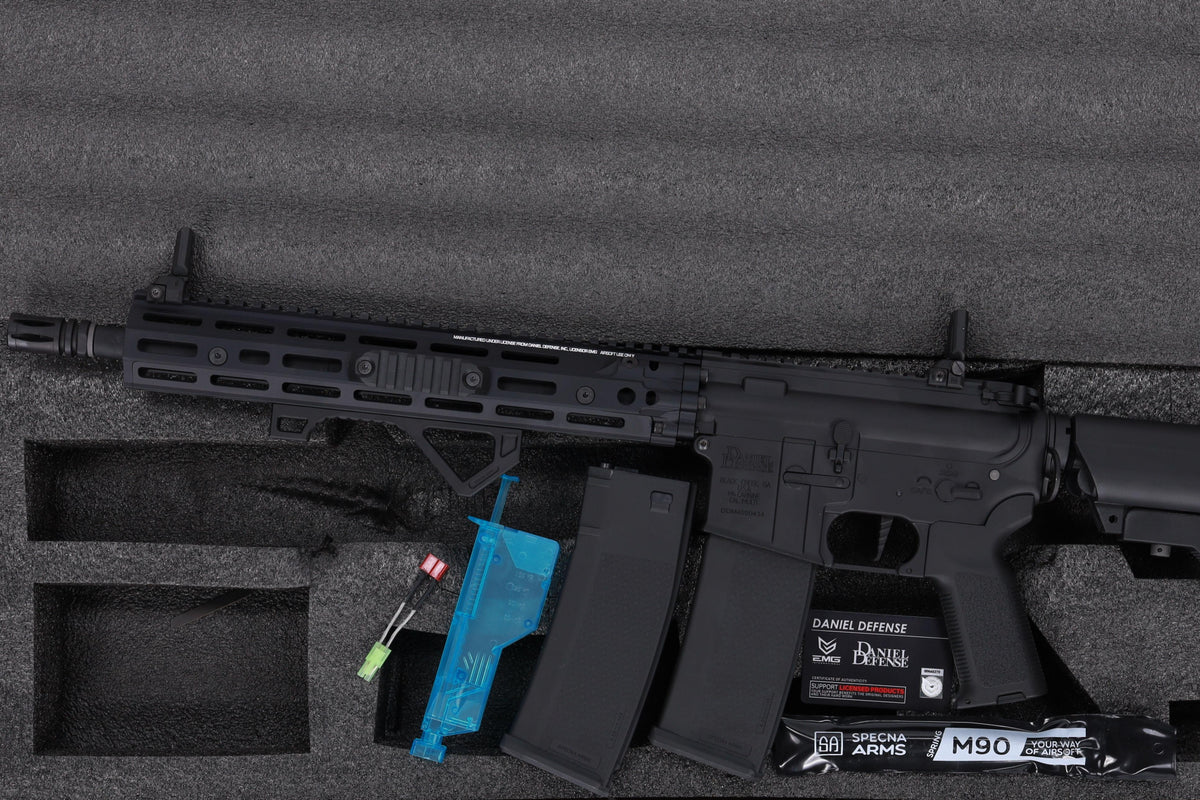 Specna Arms Daniel Defense® RIS III 12.5'' SA-E28 EDGE™ HAL 2™ ETU Gen. 2 airsoft Carbine Black