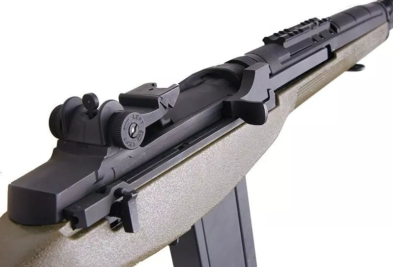 CM032A rifle replica - olive
