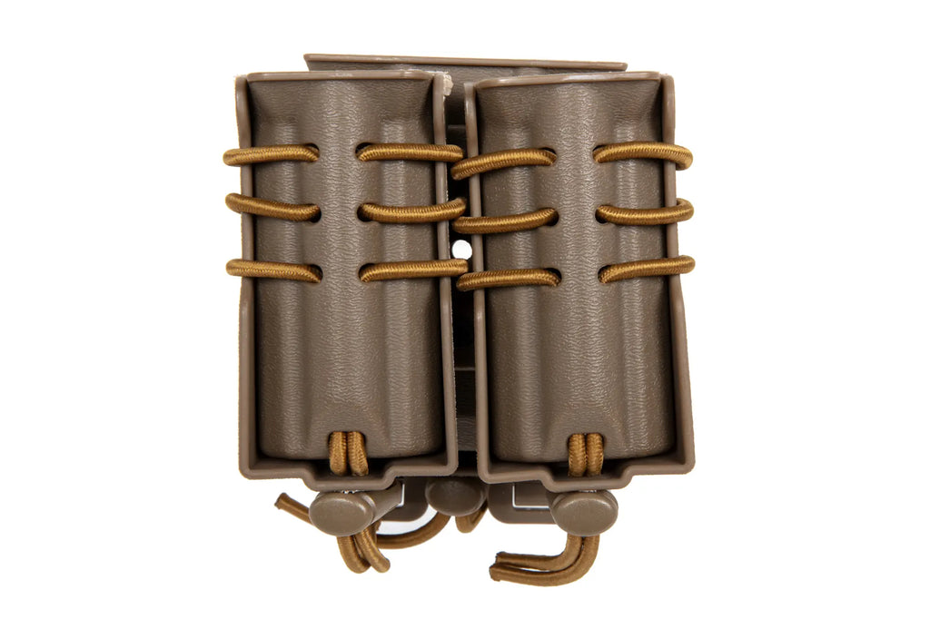 Carrier for 2 9mm magazines and an M4/M16 magazine Wosport Urban Assault Quick Pull Tan