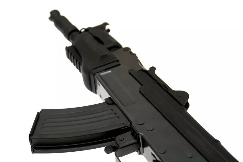 CM037